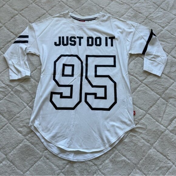 Nike | White "Just Do It 95" Graphic 3/4 Sleeve Tee | Size Small - Picture 2 of 10